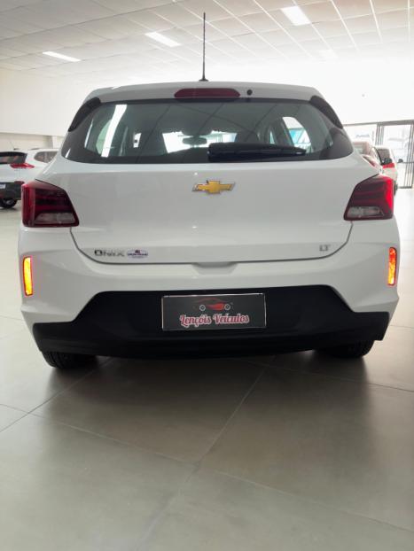 CHEVROLET Onix Hatch 1.0 4P FLEX LT, Foto 4