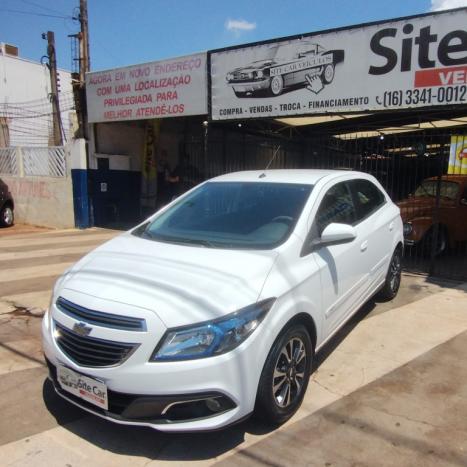 CHEVROLET Onix Hatch 1.4 4P FLEX LTZ, Foto 3