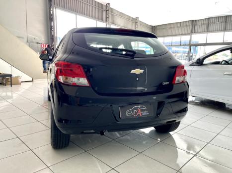 CHEVROLET Onix Hatch 1.0 4P FLEX LS, Foto 5