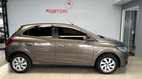 CHEVROLET Onix Hatch 1.4 4P FLEX LT, Foto 4