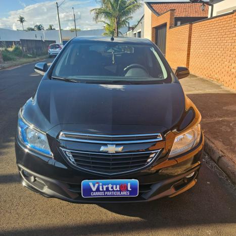 CHEVROLET Onix Hatch 1.4 4P FLEX LTZ, Foto 2