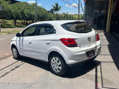 CHEVROLET Onix Hatch 1.4 4P FLEX LT, Foto 4