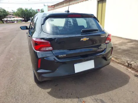 CHEVROLET Onix Hatch 1.0 12V 4P FLEX PREMIER 2 TURBO AUTOMTICO, Foto 4