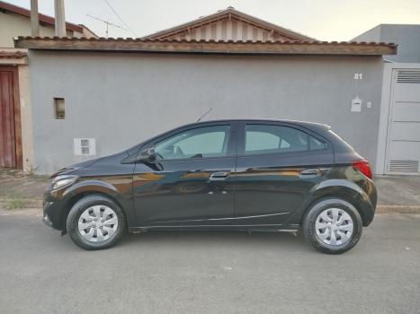 CHEVROLET Onix Hatch 1.0 4P FLEX LT, Foto 3