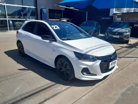CHEVROLET Onix Hatch 1.0 12V 4P FLEX RS TURBO AUTOMTICO, Foto 3