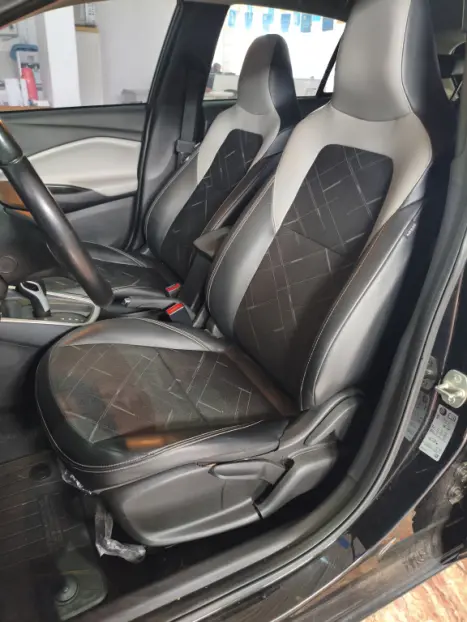 CHEVROLET Onix Hatch 1.0 12V 4P FLEX PREMIER 2 TURBO AUTOMTICO, Foto 8