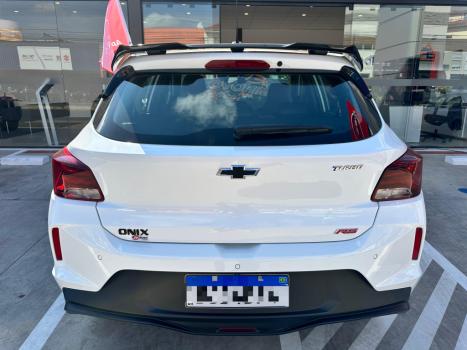 CHEVROLET Onix Hatch 1.0 12V 4P FLEX RS TURBO AUTOMTICO, Foto 4