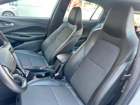 CHEVROLET Onix Hatch 1.0 12V 4P FLEX RS TURBO AUTOMTICO, Foto 17