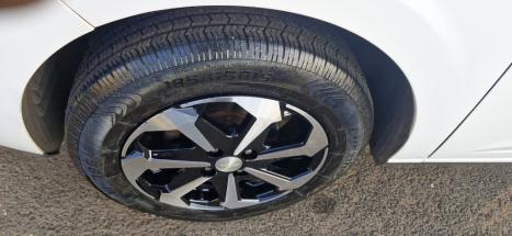 CHEVROLET Onix Hatch 1.4 4P FLEX LT, Foto 5