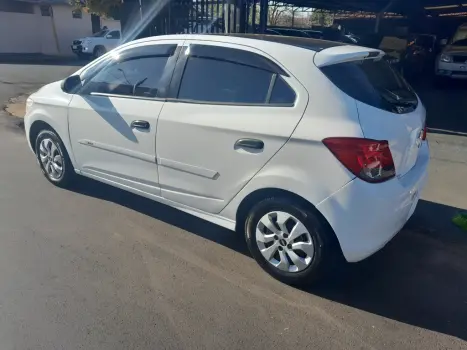 CHEVROLET Onix Hatch 1.4 4P FLEX LT, Foto 11