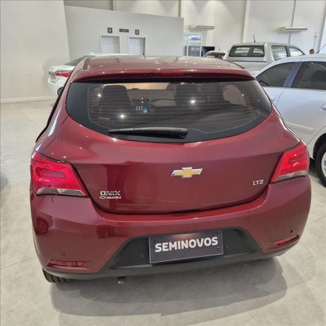 CHEVROLET Onix Hatch 1.4 4P FLEX LTZ, Foto 5