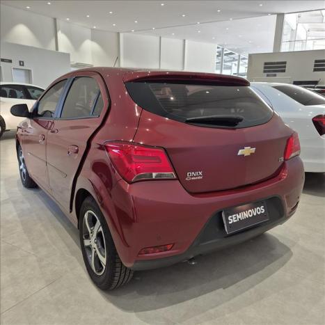 CHEVROLET Onix Hatch 1.4 4P FLEX LTZ, Foto 6