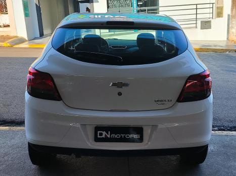 CHEVROLET Onix Hatch 1.4 4P FLEX LT, Foto 6