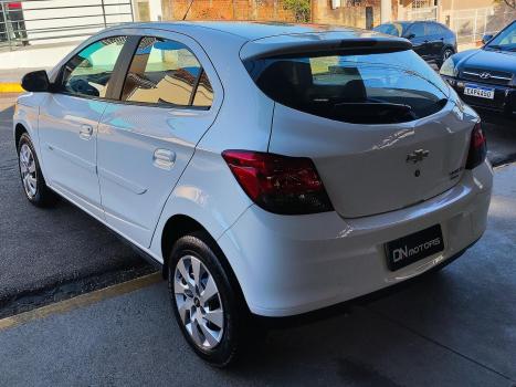 CHEVROLET Onix Hatch 1.4 4P FLEX LT, Foto 7