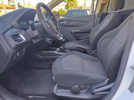 CHEVROLET Onix Hatch 1.4 4P FLEX LT, Foto 9