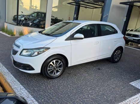 CHEVROLET Onix Hatch 1.4 4P FLEX LTZ, Foto 2