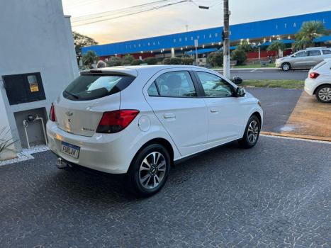 CHEVROLET Onix Hatch 1.4 4P FLEX LTZ, Foto 3