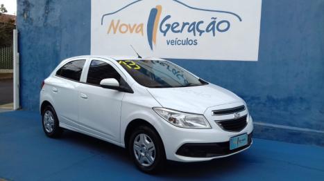 CHEVROLET Onix Hatch 1.0 4P FLEX LT, Foto 2
