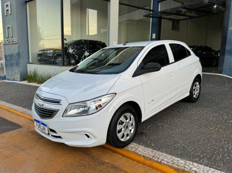 CHEVROLET Onix Hatch 1.0 4P FLEX LT, Foto 2