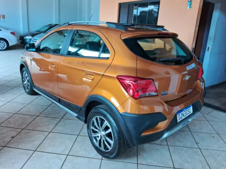 CHEVROLET Onix Hatch 1.4 4P FLEX ACTIV AUTOMTICO, Foto 5