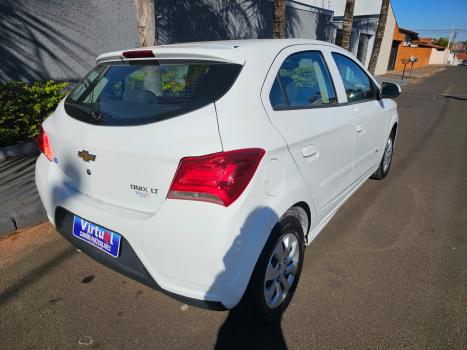 CHEVROLET Onix Hatch 1.0 4P FLEX LT, Foto 5
