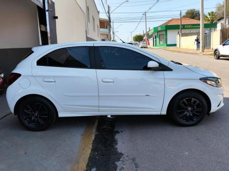 CHEVROLET Onix Hatch 1.4 4P FLEX LT, Foto 4