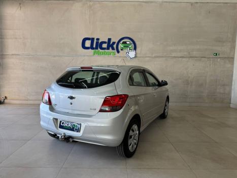 CHEVROLET Onix Hatch 1.4 4P FLEX LT, Foto 3