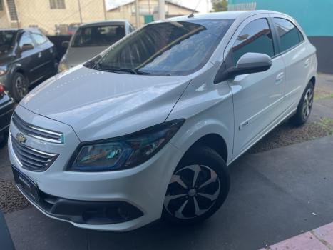 CHEVROLET Onix Hatch 1.4 4P FLEX LT, Foto 2