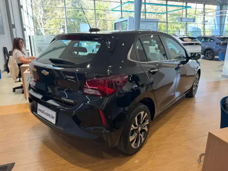 CHEVROLET Onix Hatch 1.0 12V 4P FLEX PREMIER 2 TURBO AUTOMTICO, Foto 9
