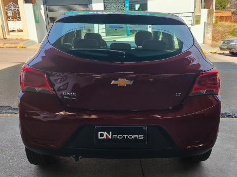 CHEVROLET Onix Hatch 1.0 4P FLEX LT, Foto 6