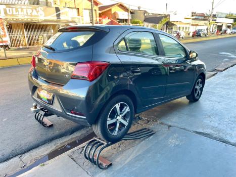 CHEVROLET Onix Hatch 1.4 4P FLEX LTZ, Foto 5