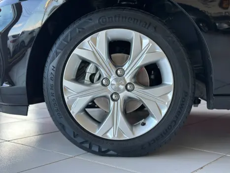 CHEVROLET Onix Hatch 1.0 4P FLEX LTZ TURBO AUTOMTICO, Foto 11