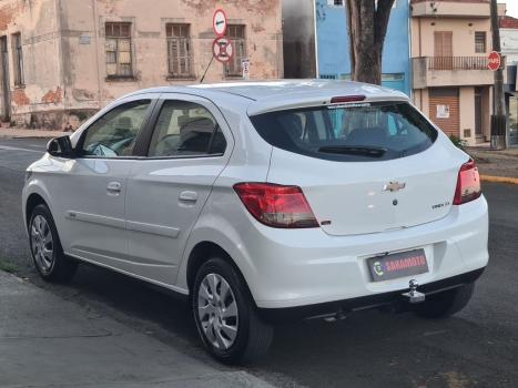 CHEVROLET Onix Hatch 1.4 4P FLEX LT, Foto 3