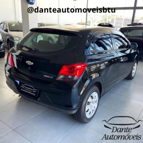 CHEVROLET Onix Hatch 1.4 4P FLEX LT, Foto 3