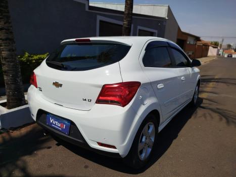 CHEVROLET Onix Hatch 1.4 4P FLEX LT, Foto 6