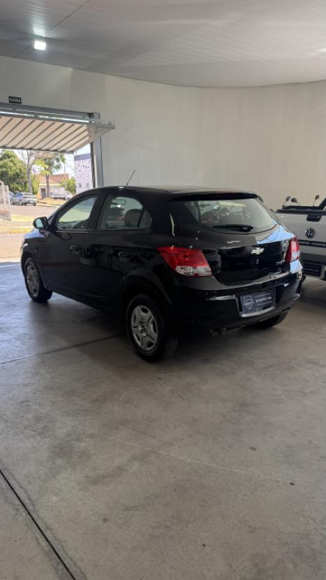 CHEVROLET Onix Hatch 1.0 4P FLEX LT, Foto 4