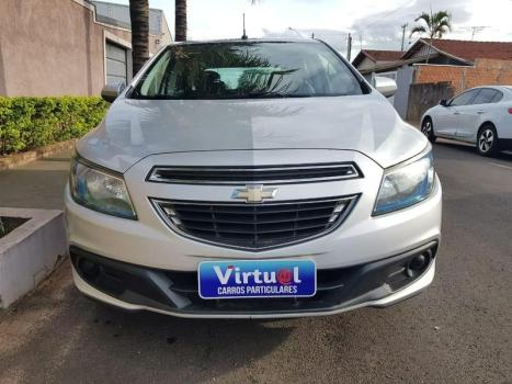 CHEVROLET Onix Hatch 1.4 4P FLEX LT, Foto 2