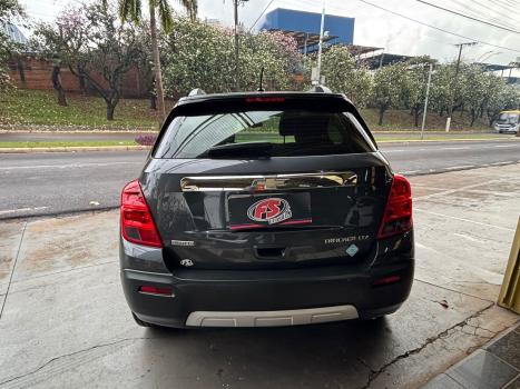 CHEVROLET Tracker 1.8 16V 4P FLEX LTZ AUTOMTICO, Foto 4