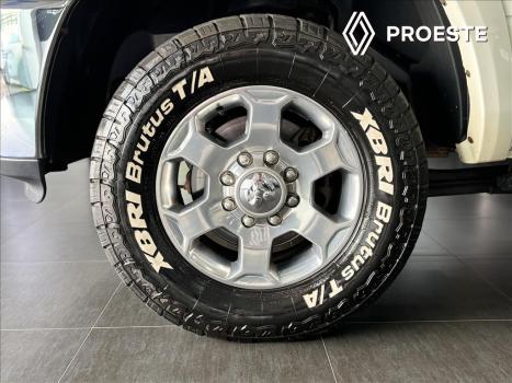 DODGE Ram 6.7 I6 24V 4P 2500 LARAMIE 4X4 TURBODIESEL  AUTOMTICO CABINE DUPLA, Foto 4