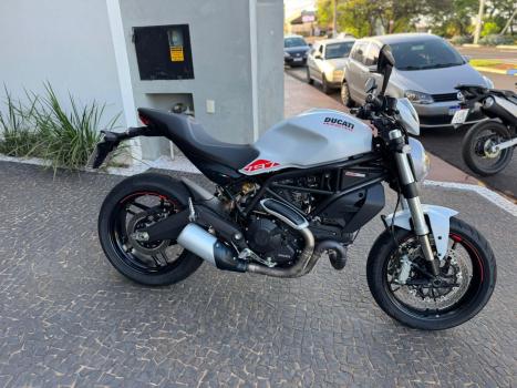 DUCATI Monster 795 795, Foto 3