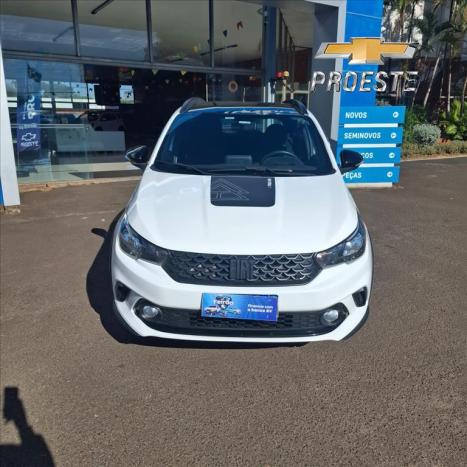 FIAT Argo 1.8 4P FLEX E.TORQ TREKKING AUTOMTICO, Foto 2