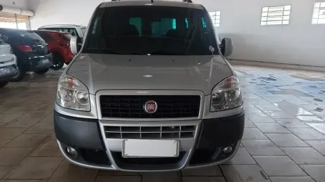 FIAT Doblo 1.8 16V 4P FLEX ESSENCE 6 LUGARES, Foto 6