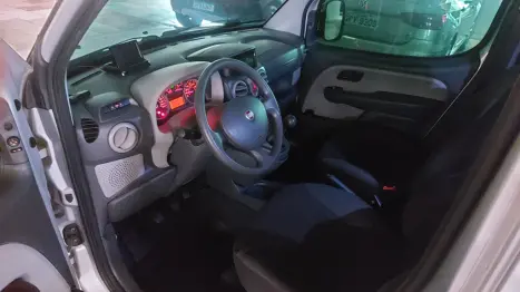 FIAT Doblo 1.8 16V 4P FLEX ESSENCE 6 LUGARES, Foto 10