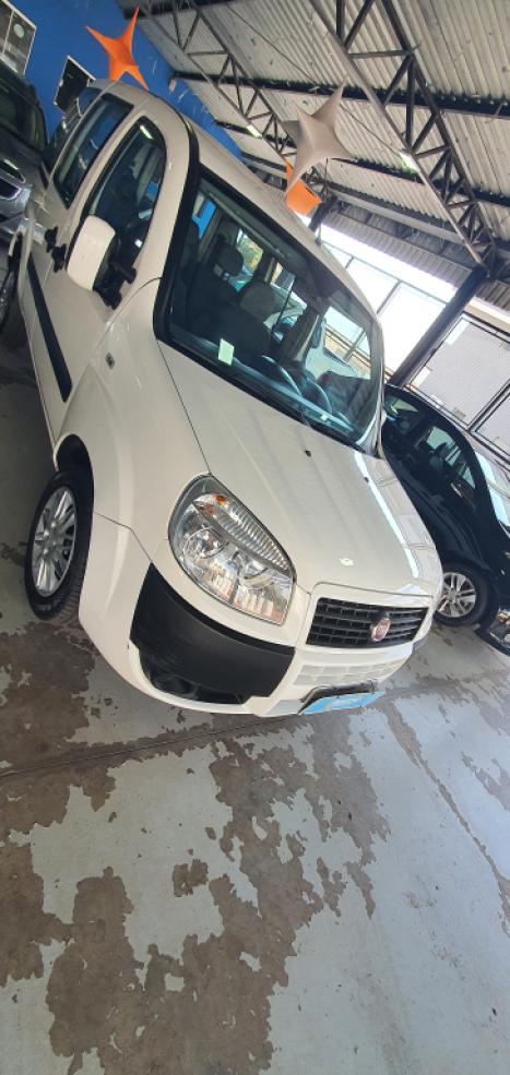 FIAT Doblo 1.8 16V 4P FLEX ESSENCE 7 LUGARES, Foto 10