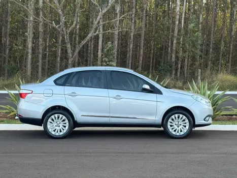 FIAT Grand Siena 1.6 16V 4P ESSENCE FLEX, Foto 5