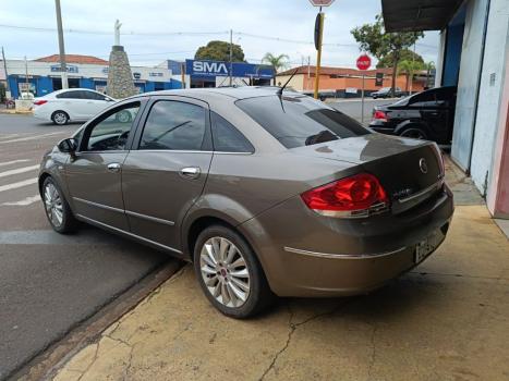 FIAT Linea 1.8 16V 4P FLEX ABSOLUTE DUALOGIC AUTOMATIZADO, Foto 3