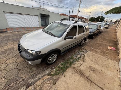 FIAT Palio Weekend 1.8 4P ADVENTURE, Foto 2