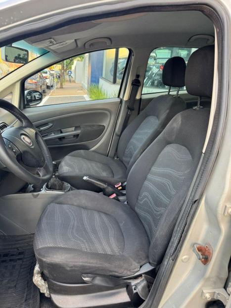 FIAT Punto 1.4 4P ELX FLEX, Foto 6
