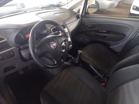 FIAT Punto 1.4 FLEX 4P, Foto 14