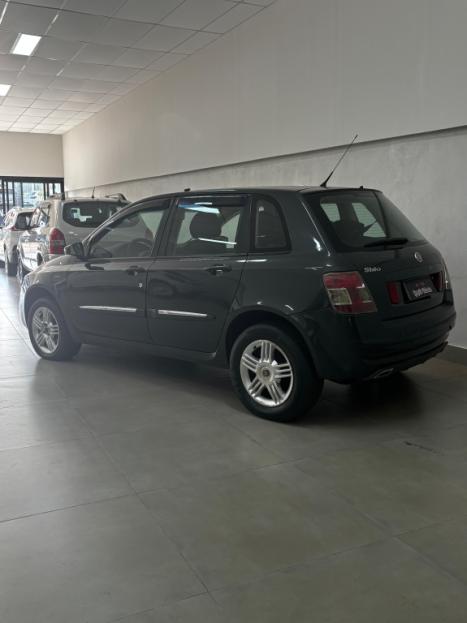 FIAT Stilo 1.8 4P FLEX DUALOGIC AUTOMATIZADO, Foto 4